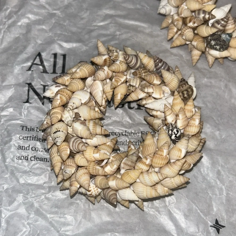 Set of 3 Shell Napkin Rings - Picture 4 of 8